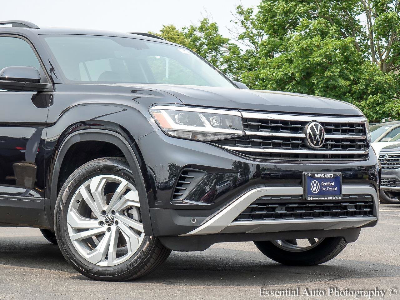 Certified 2022 Volkswagen Atlas SE w/Tech with VIN 1V2KP2CA4NC531775 for sale in Plainfield, IL