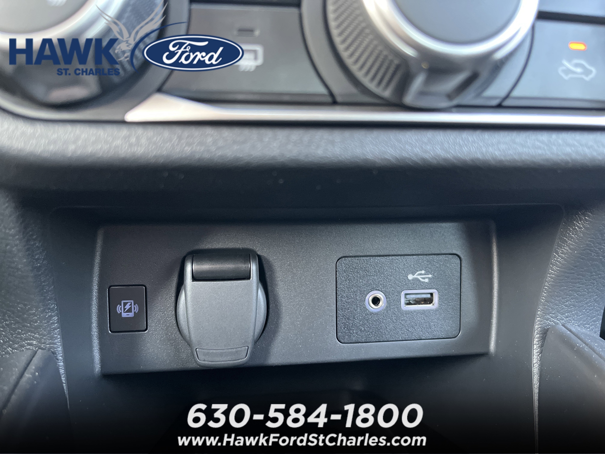 2025 NISSAN VERSA - Image 21