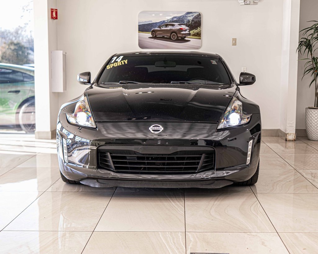 2014 Nissan 370Z Base photo 2