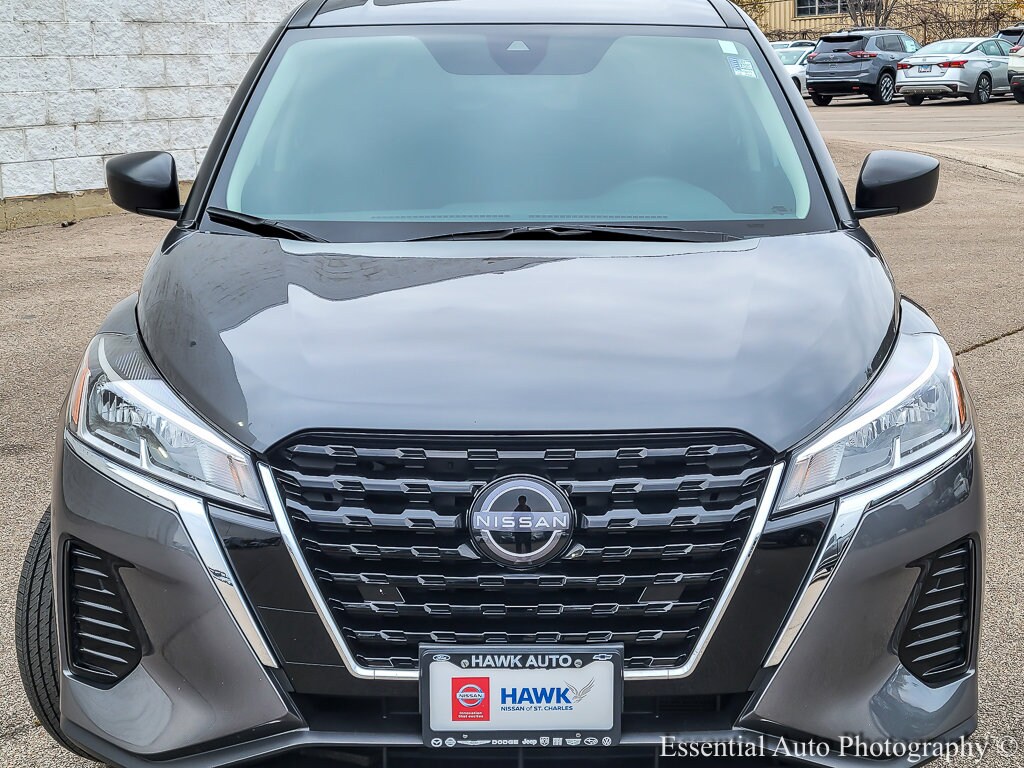 2024 Nissan Kicks S photo 3