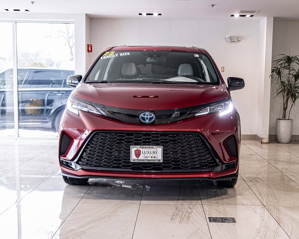 2025 TOYOTA SIENNA - Image 2