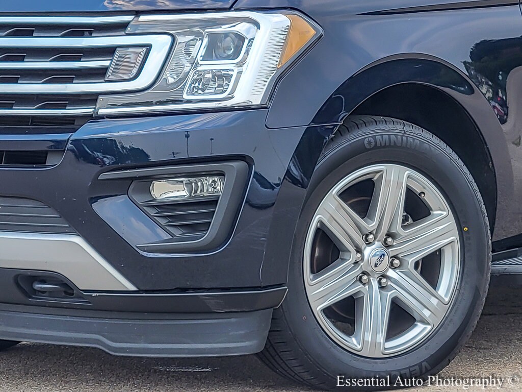 2021 Ford Expedition XLT photo 3