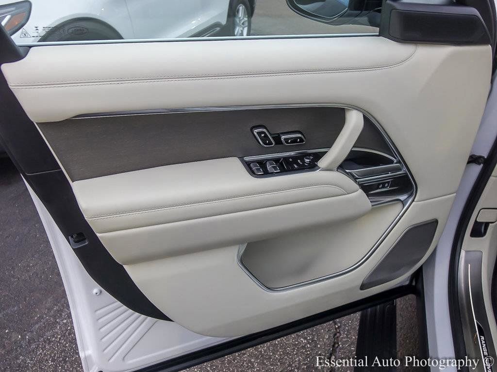2025 Land Rover Range Rover SV - Photo 28