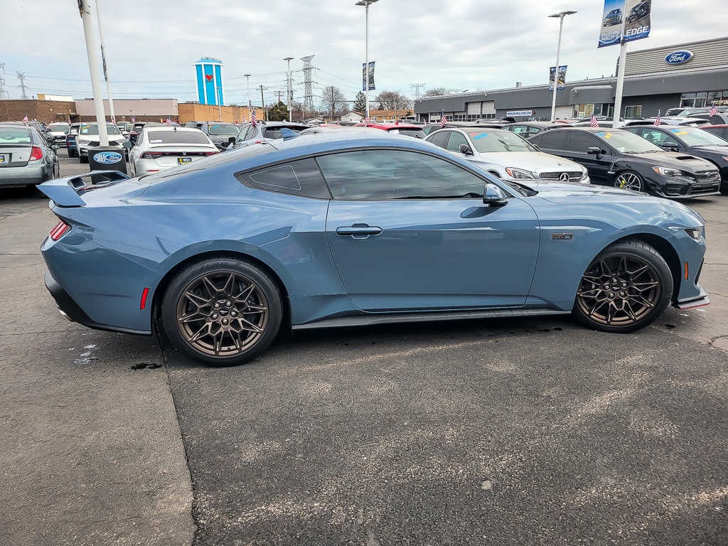 2024 FORD MUSTANG - Image 10