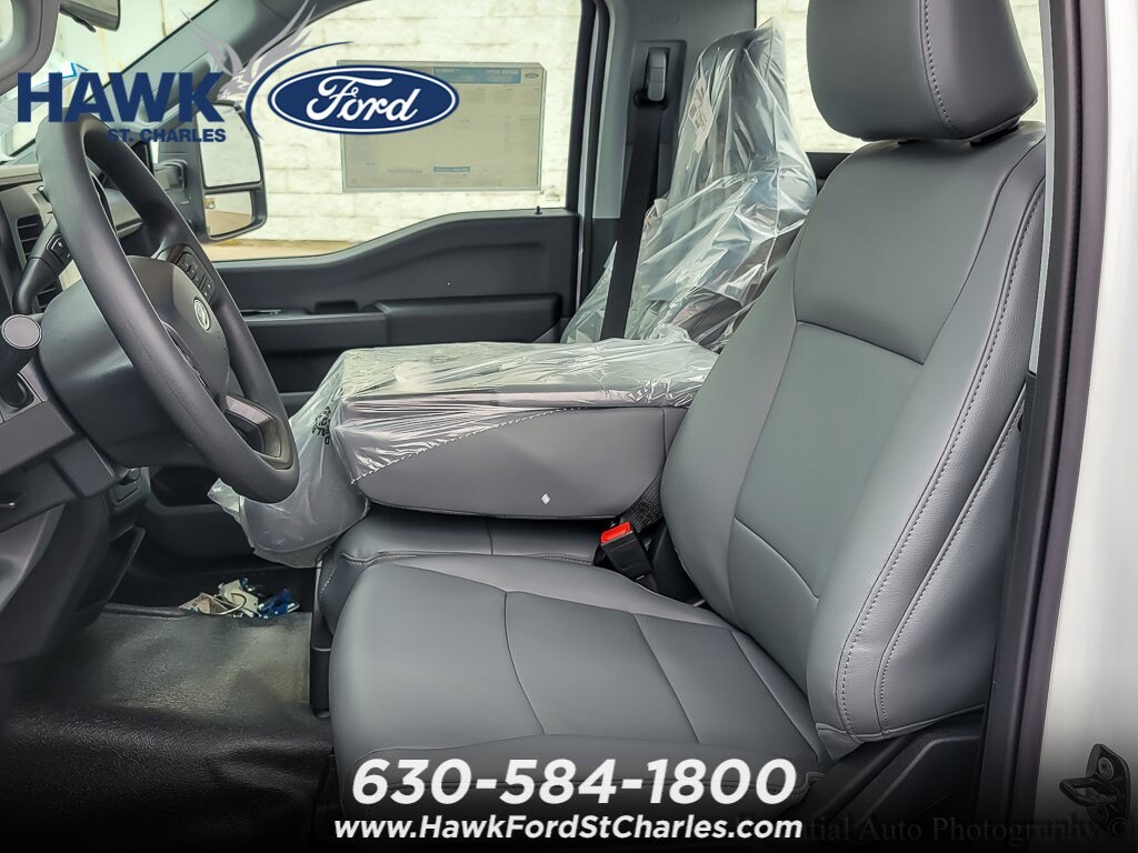 2024 FORD F-550 - Image 8