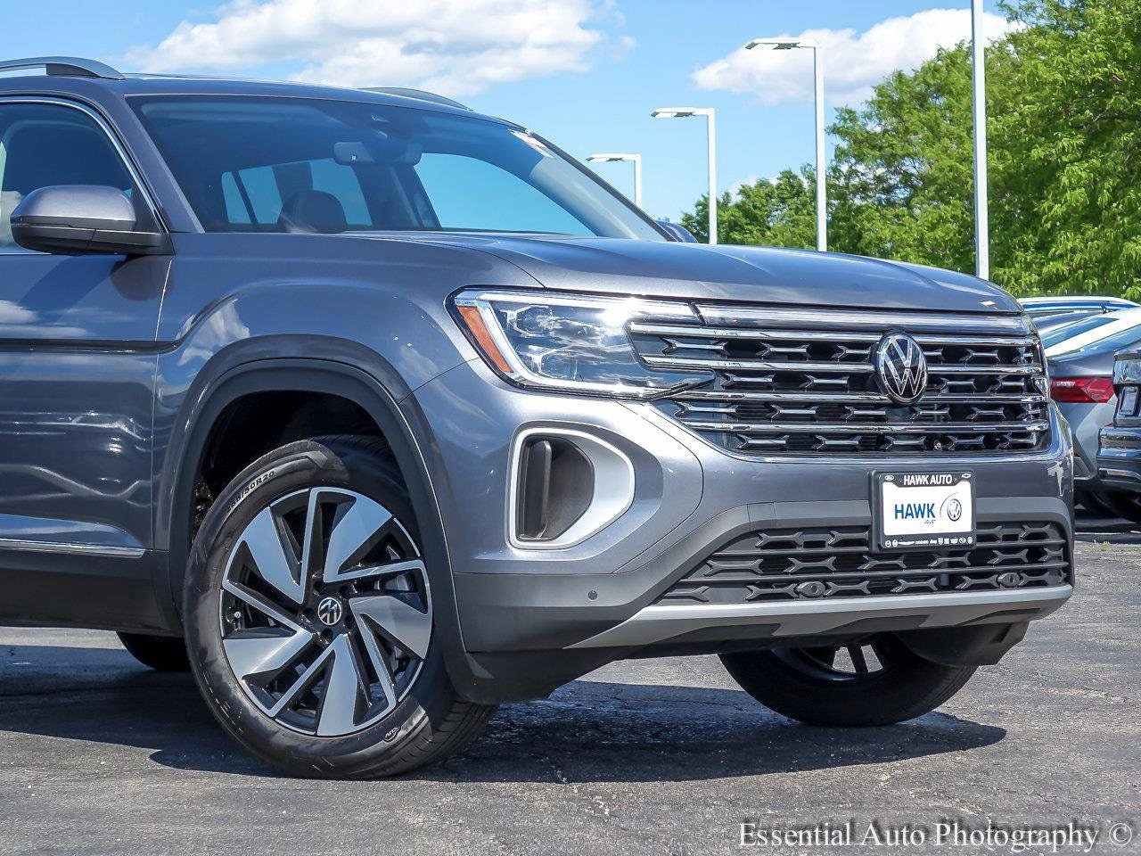 Used 2025 Volkswagen Atlas SEL with VIN 1V2BR2CA0SC506684 for sale in Plainfield, IL