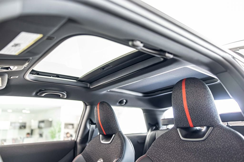 2026 MINI Hardtop 2 Door S - Photo 17
