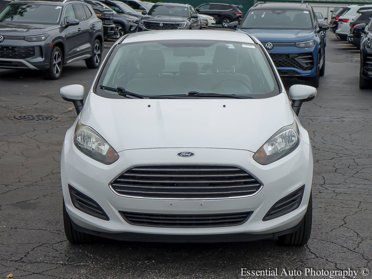 Used 2016 Ford Fiesta SE with VIN 3FADP4BJ2GM192996 for sale in Plainfield, IL