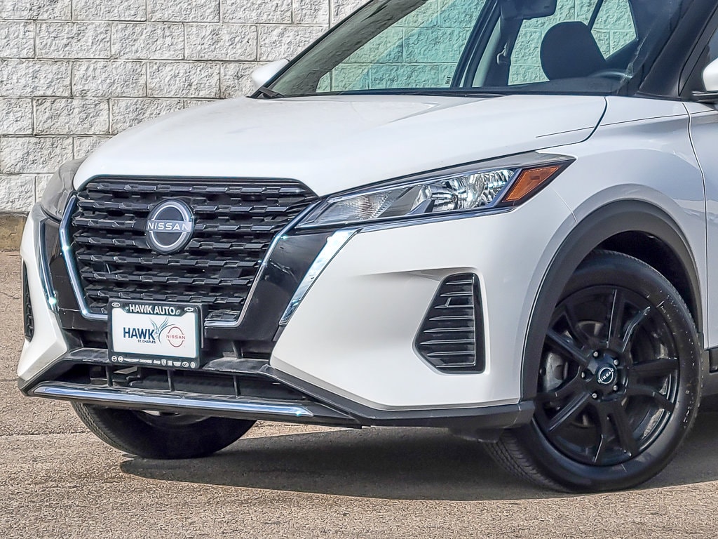 Used 2024 Nissan Kicks SV SV FWD