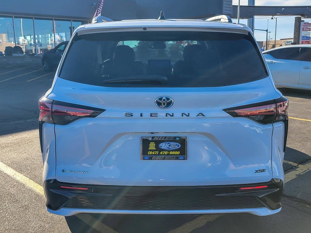 2025 TOYOTA SIENNA - Image 8