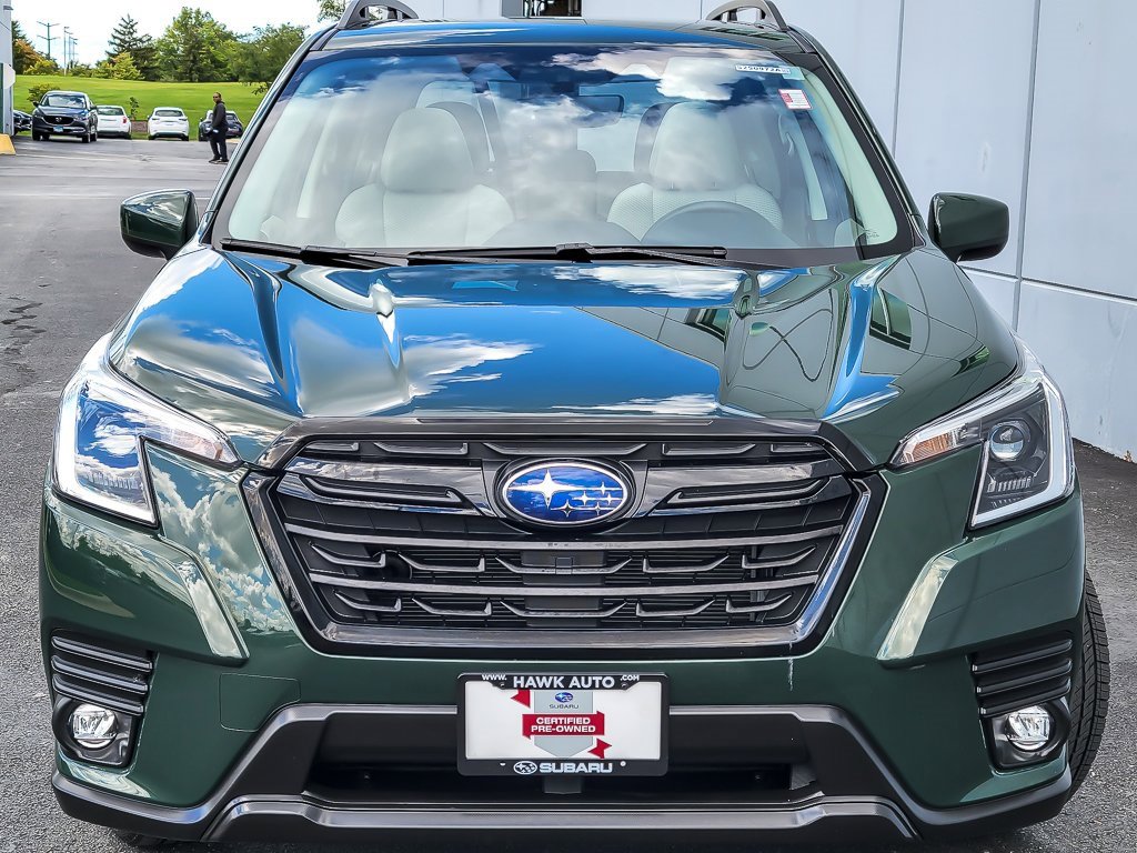 2024 Subaru Forester Premium photo 3