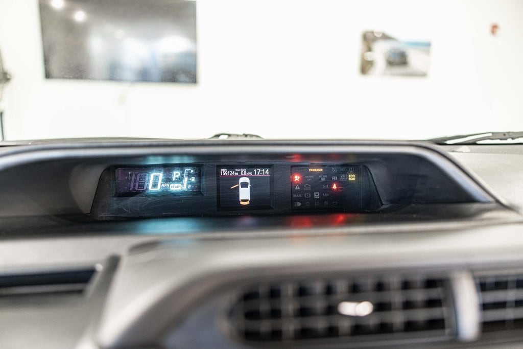 2014 TOYOTA PRIUS C - Image 23