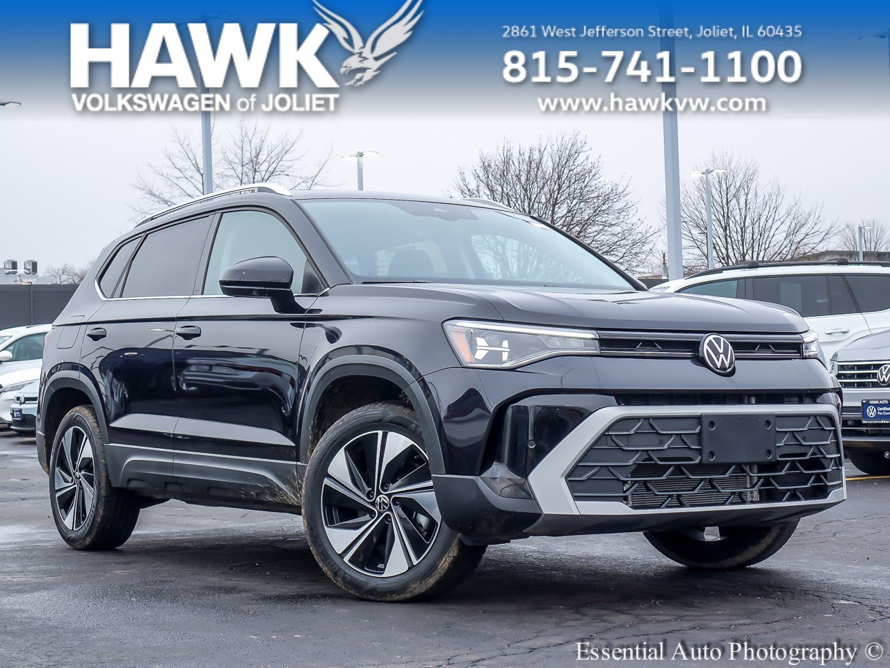 2025 Volkswagen Taos SE's photo