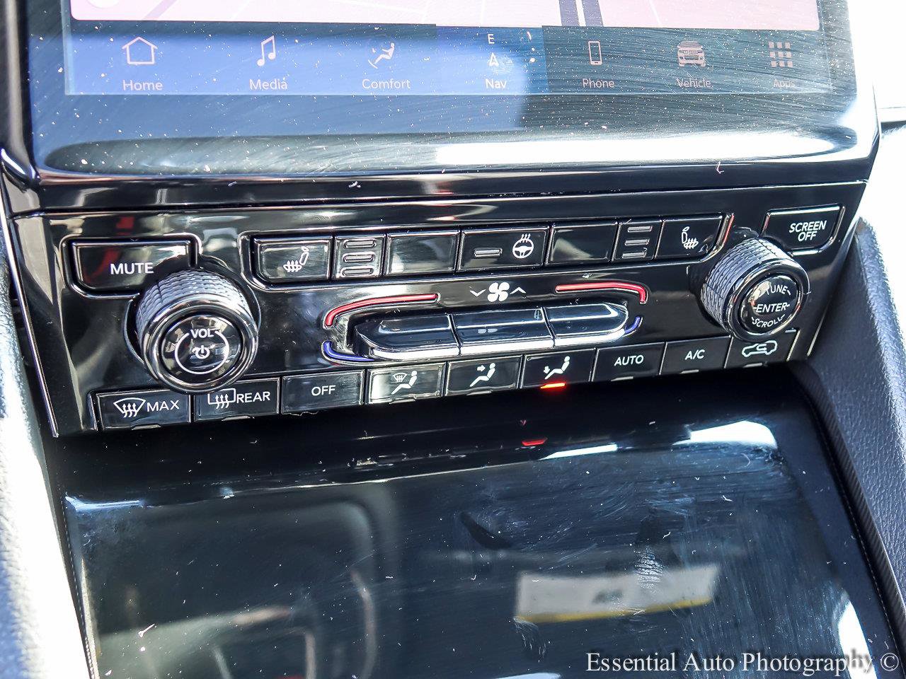 2025 JEEP GRAND CHEROKEE - Image 17