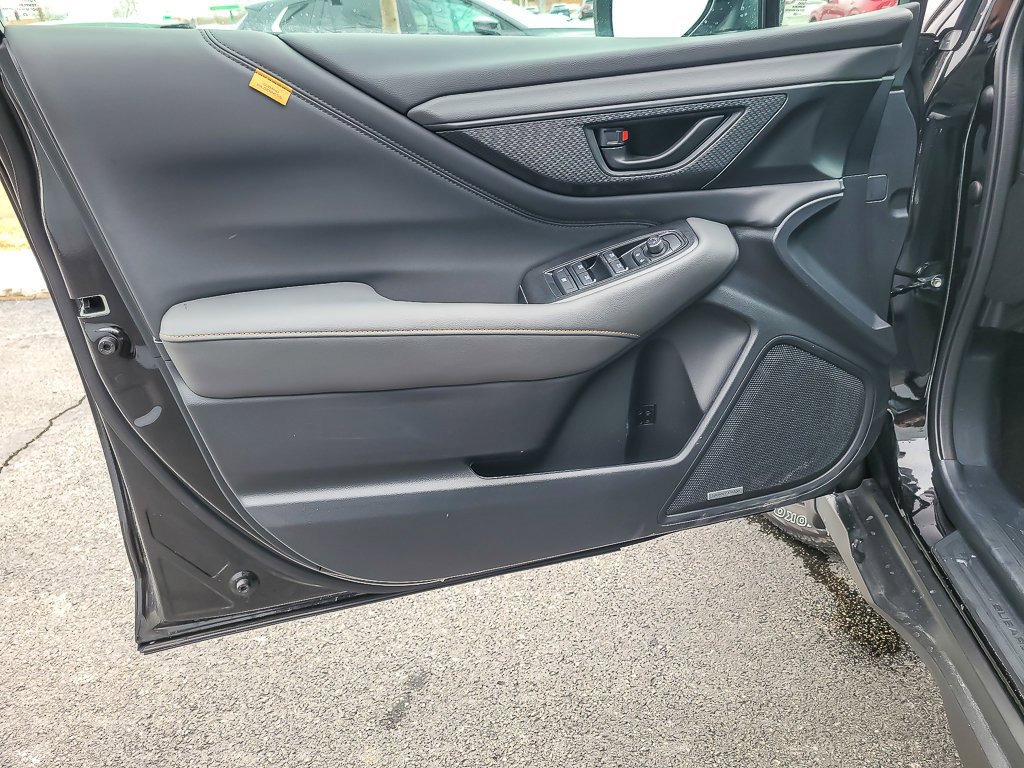 2025 SUBARU OUTBACK - Image 16