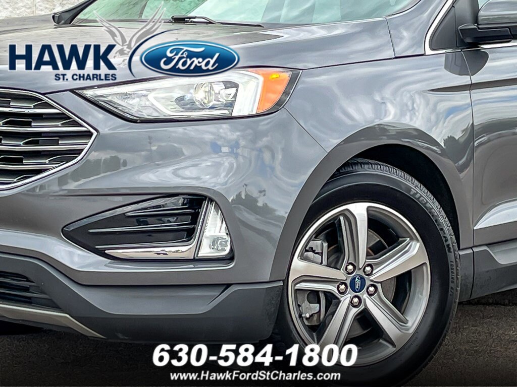 2021 Ford Edge SEL photo 3