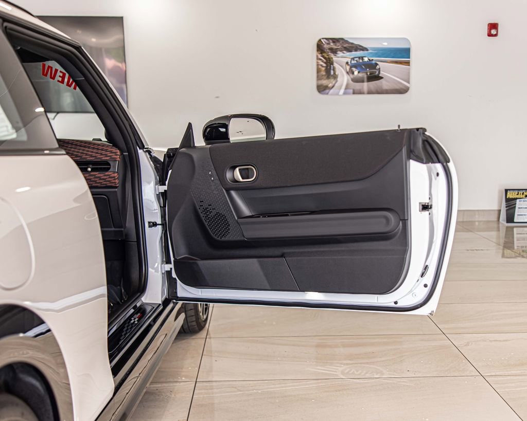 2026 MINI Hardtop 2 Door S - Photo 30