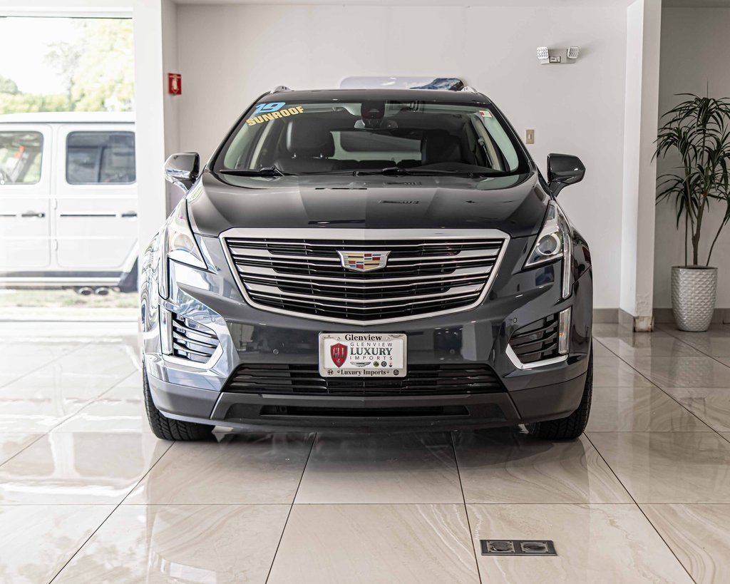 2019 Cadillac XT5 Luxury photo 2
