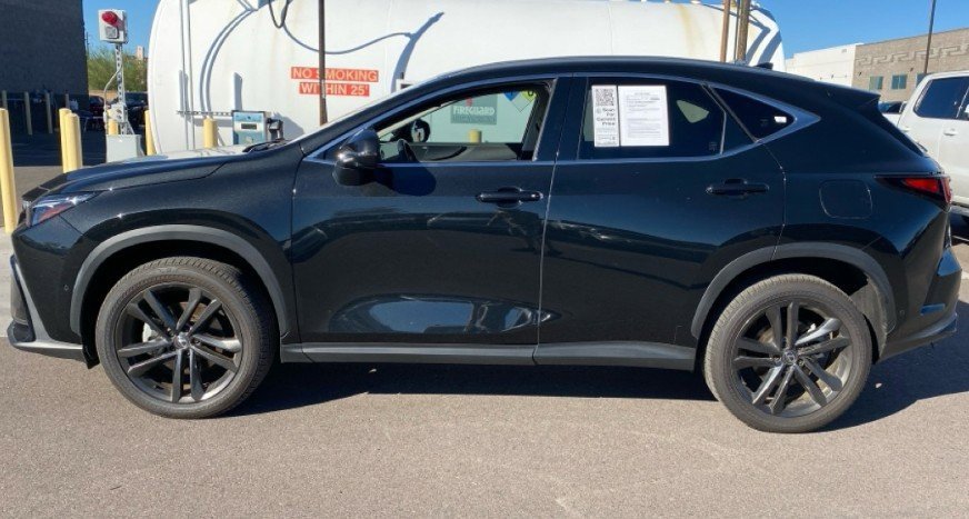2025 Lexus NX Luxury AWD photo 2