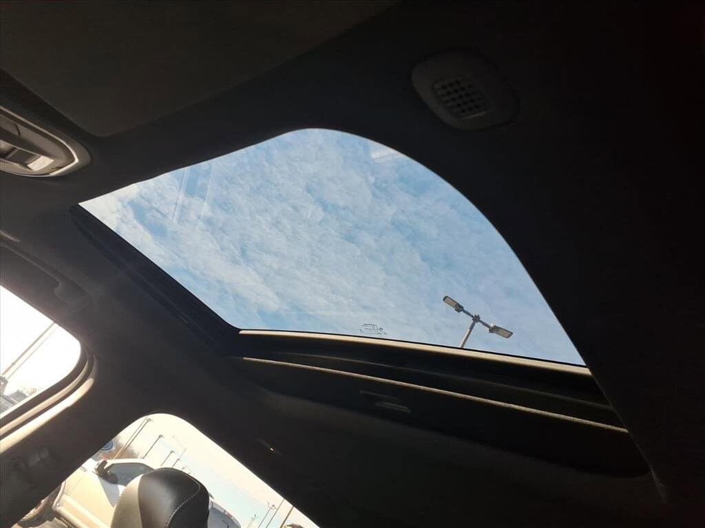 2025 JEEP GRAND CHEROKEE L - Image 10