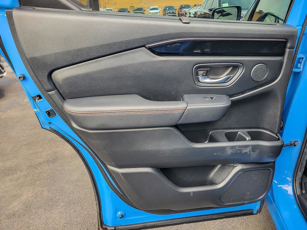 2025 HONDA PILOT - Image 25