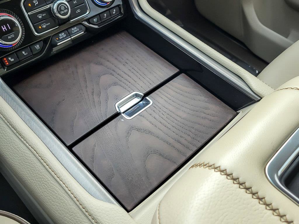 2021 GMC YUKON - Image 24