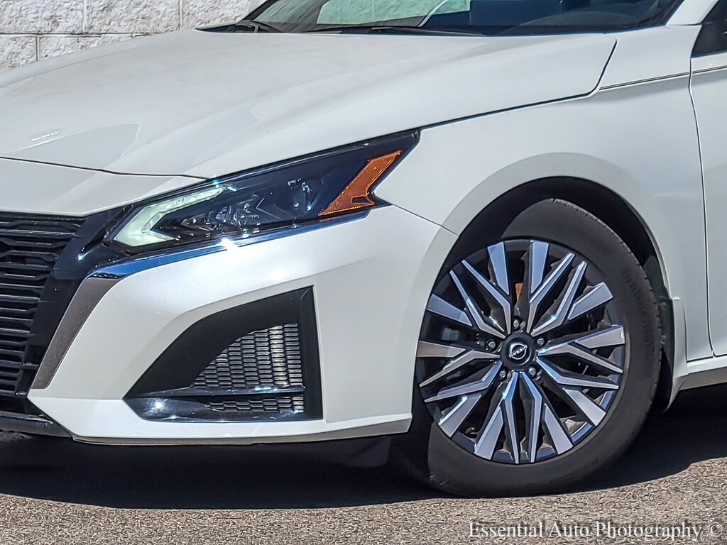 2023 Nissan Altima 2.5 SV photo 3