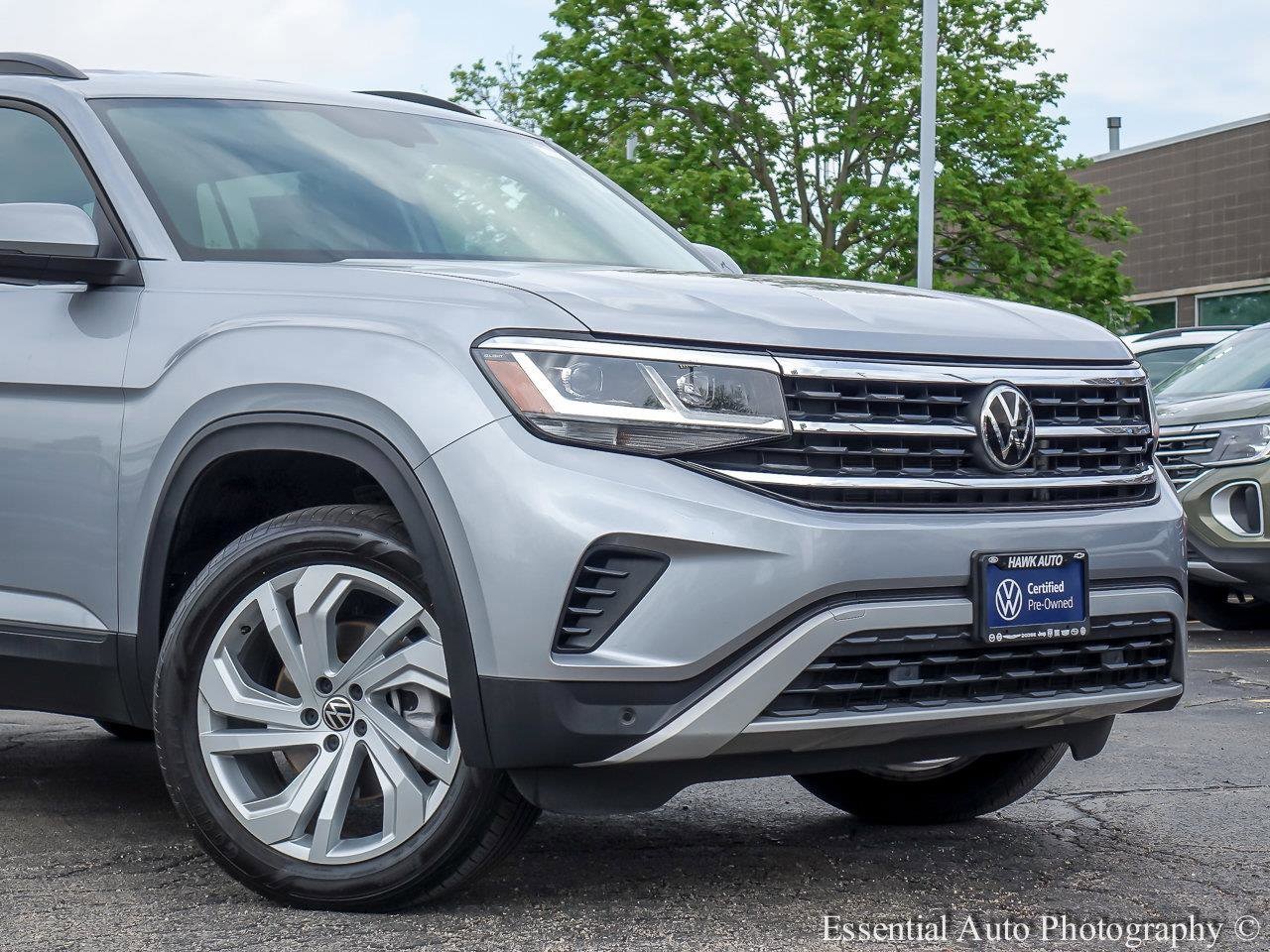 Used 2022 Volkswagen Atlas SE w/Tech with VIN 1V2HR2CA2NC538843 for sale in Plainfield, IL
