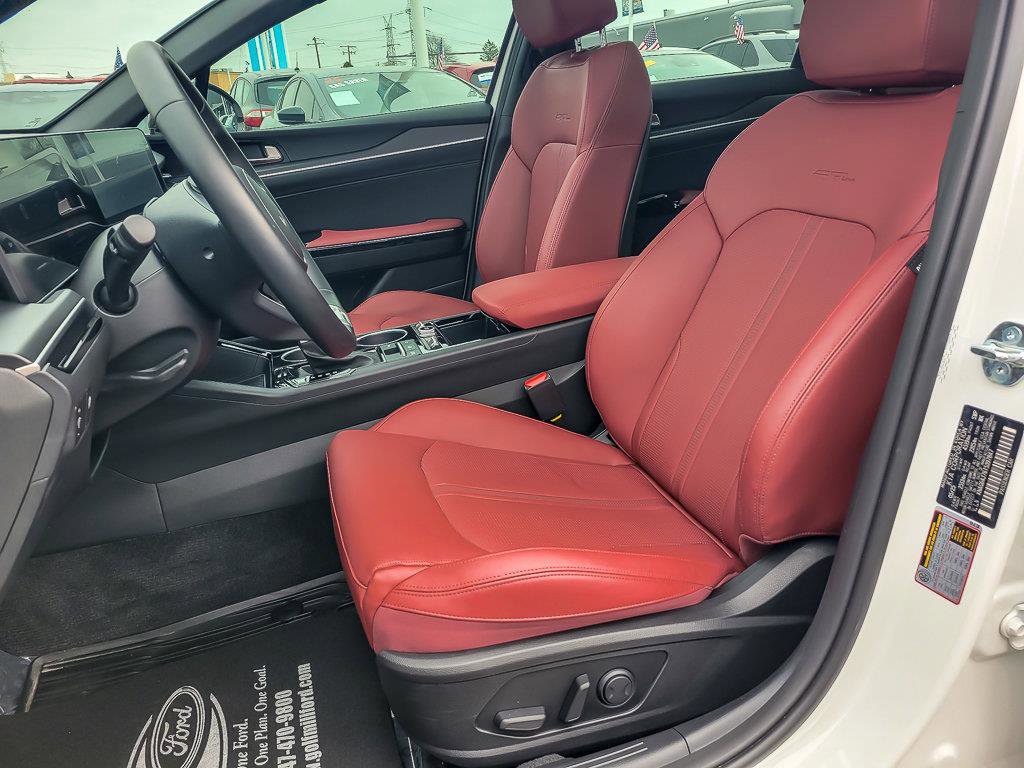 2026 KIA K5 - Image 13