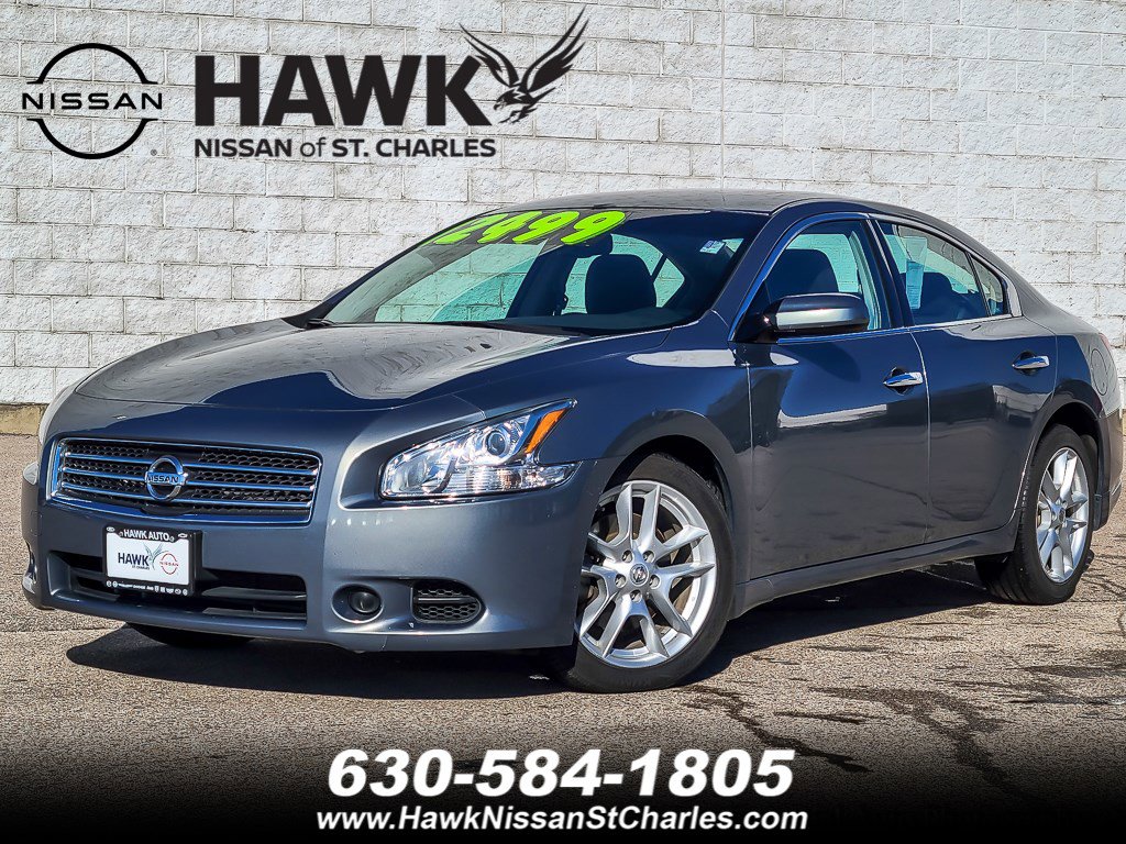 2010 Nissan Maxima S's photo