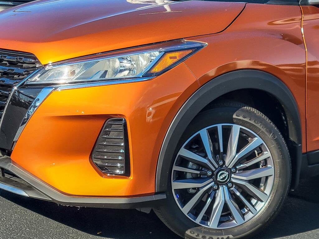 2023 Nissan Kicks SV photo 3