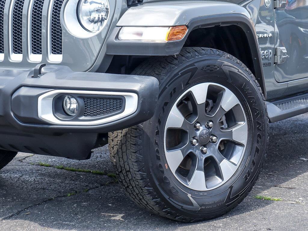 2022 Jeep Wrangler Unlimited Sahara photo 3