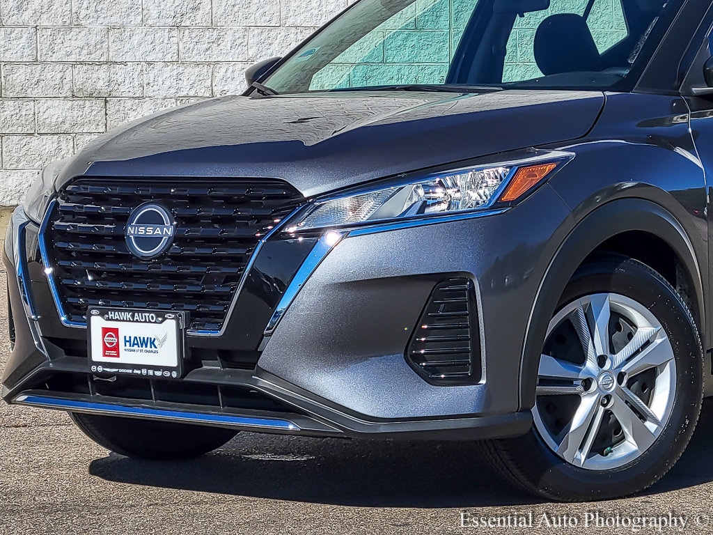 Used 2023 Nissan Kicks S S FWD