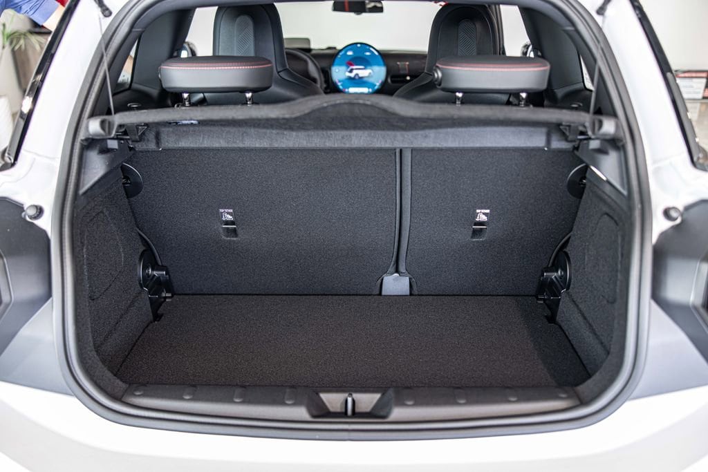 2026 MINI Hardtop 2 Door S - Photo 15