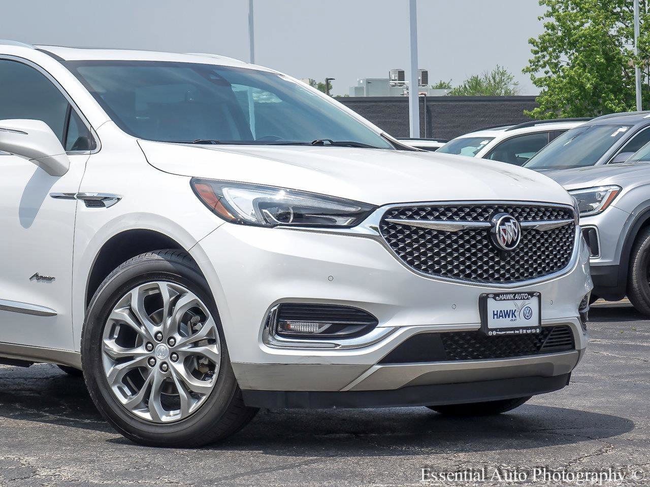 Used 2019 Buick Enclave Avenir with VIN 5GAEVCKW0KJ213264 for sale in Plainfield, IL
