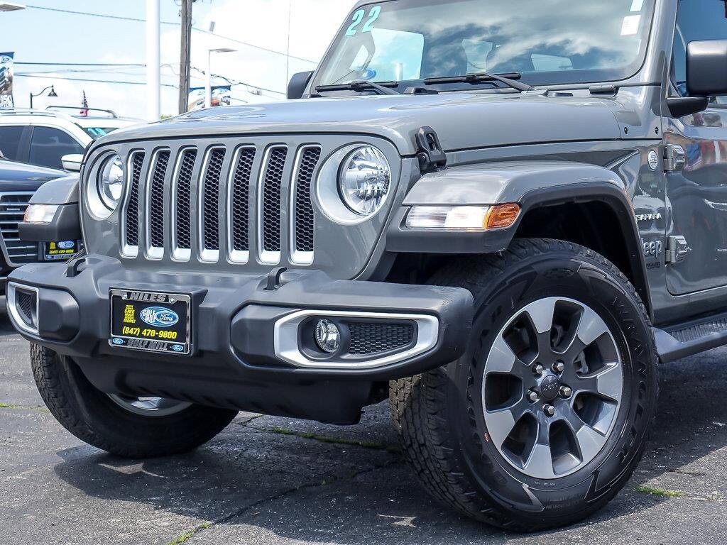 2022 Jeep Wrangler Unlimited Sahara photo 2