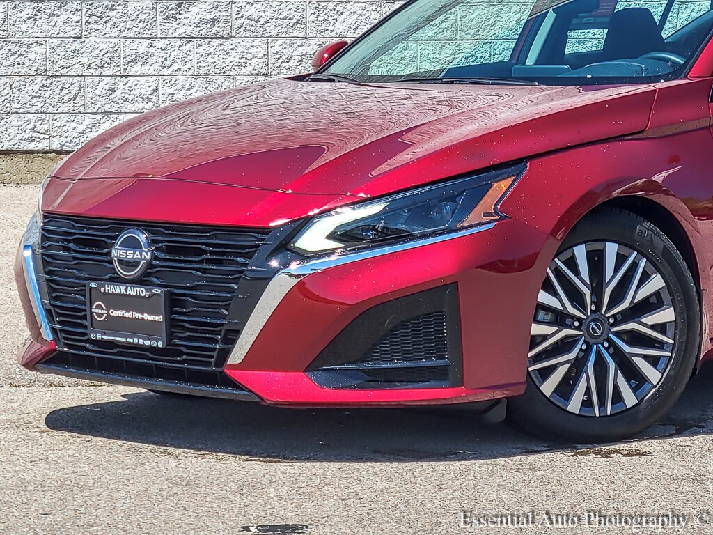 Used 2023 Nissan Altima SV with VIN 1N4BL4DV7PN350998 for sale in Plainfield, IL