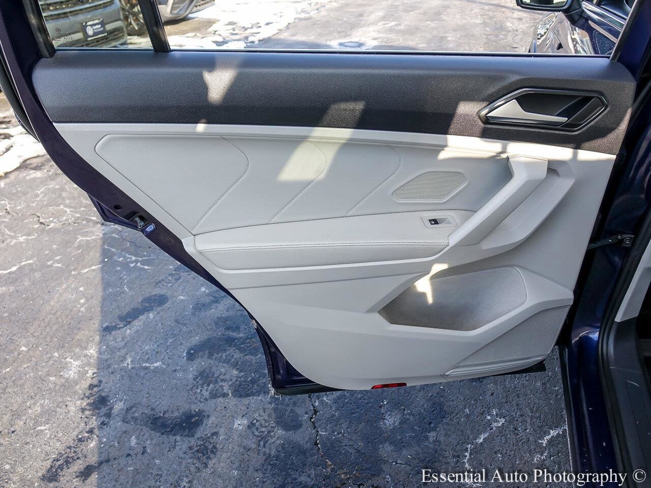 2022 VOLKSWAGEN TIGUAN - Image 21