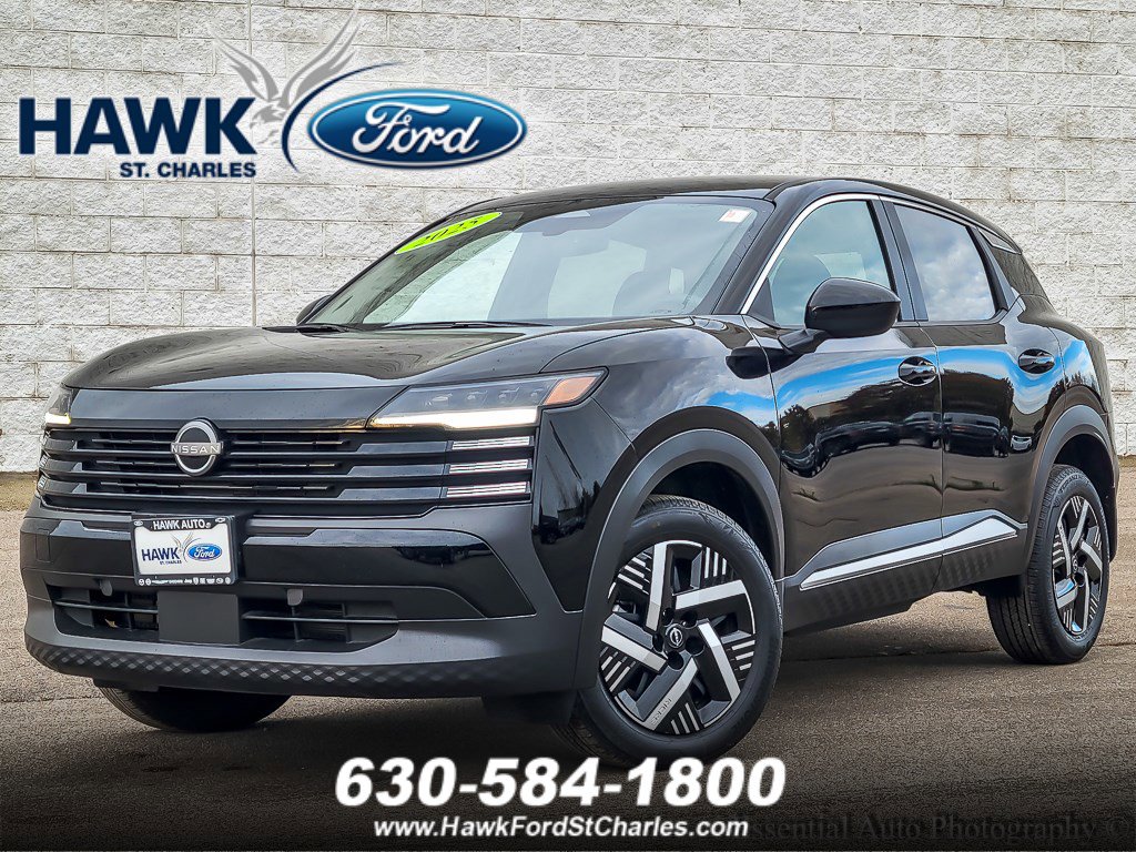 2025 Nissan Kicks SV's photo