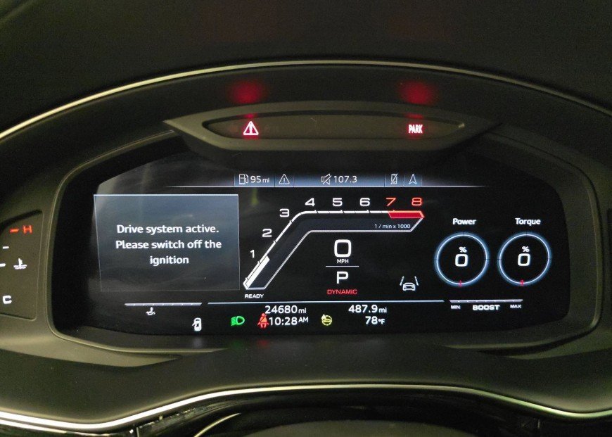 2022 Audi RS Q8 photo 4