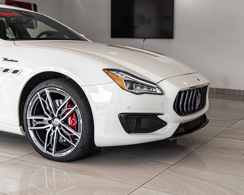 2023 Maserati Quattroporte Modena Q4 photo 3