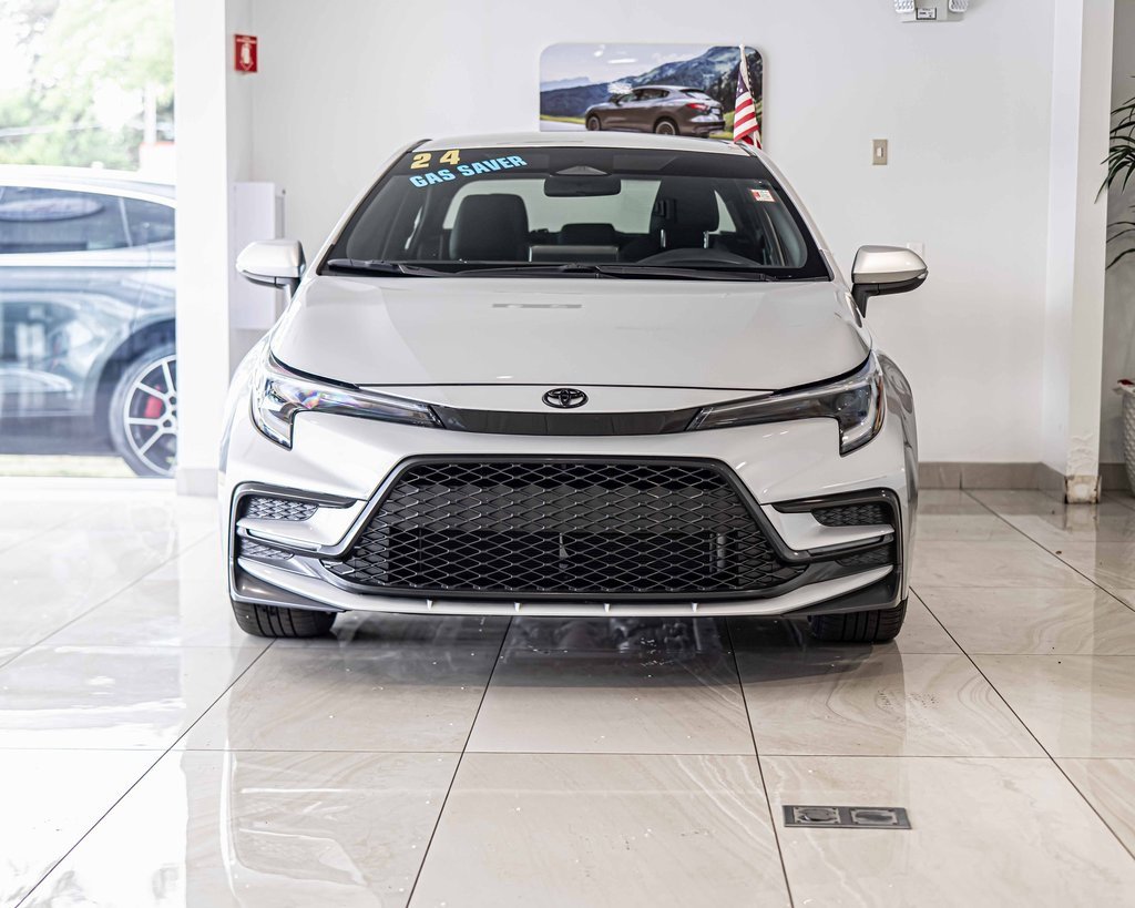 2024 Toyota Corolla SE photo 2
