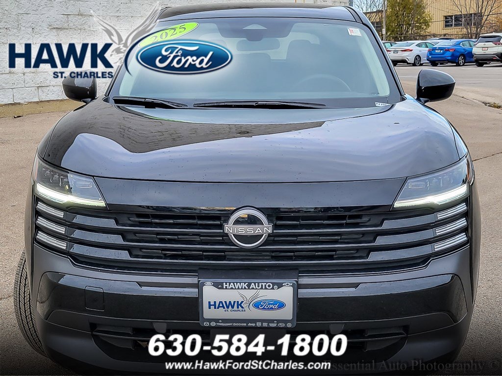 Used 2025 Nissan Kicks SV SV FWD