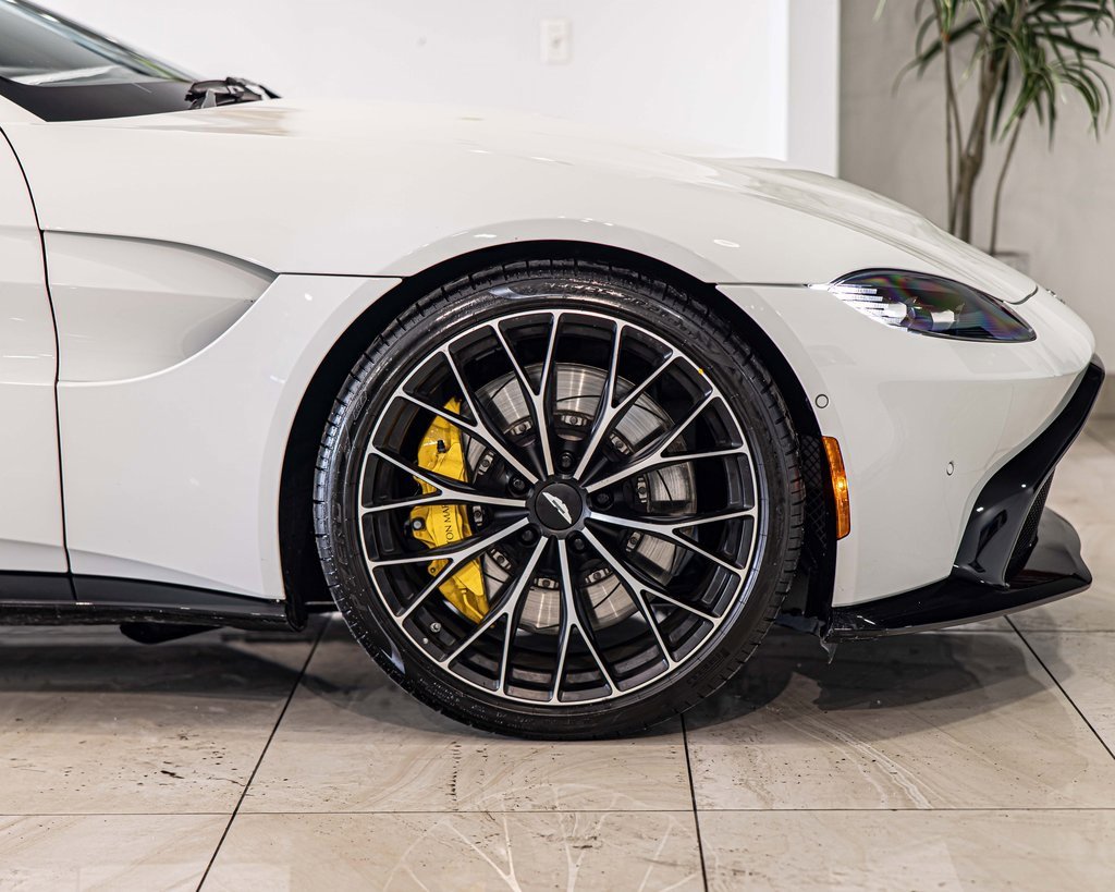 2023 ASTON MARTIN VANTAGE - Image 10