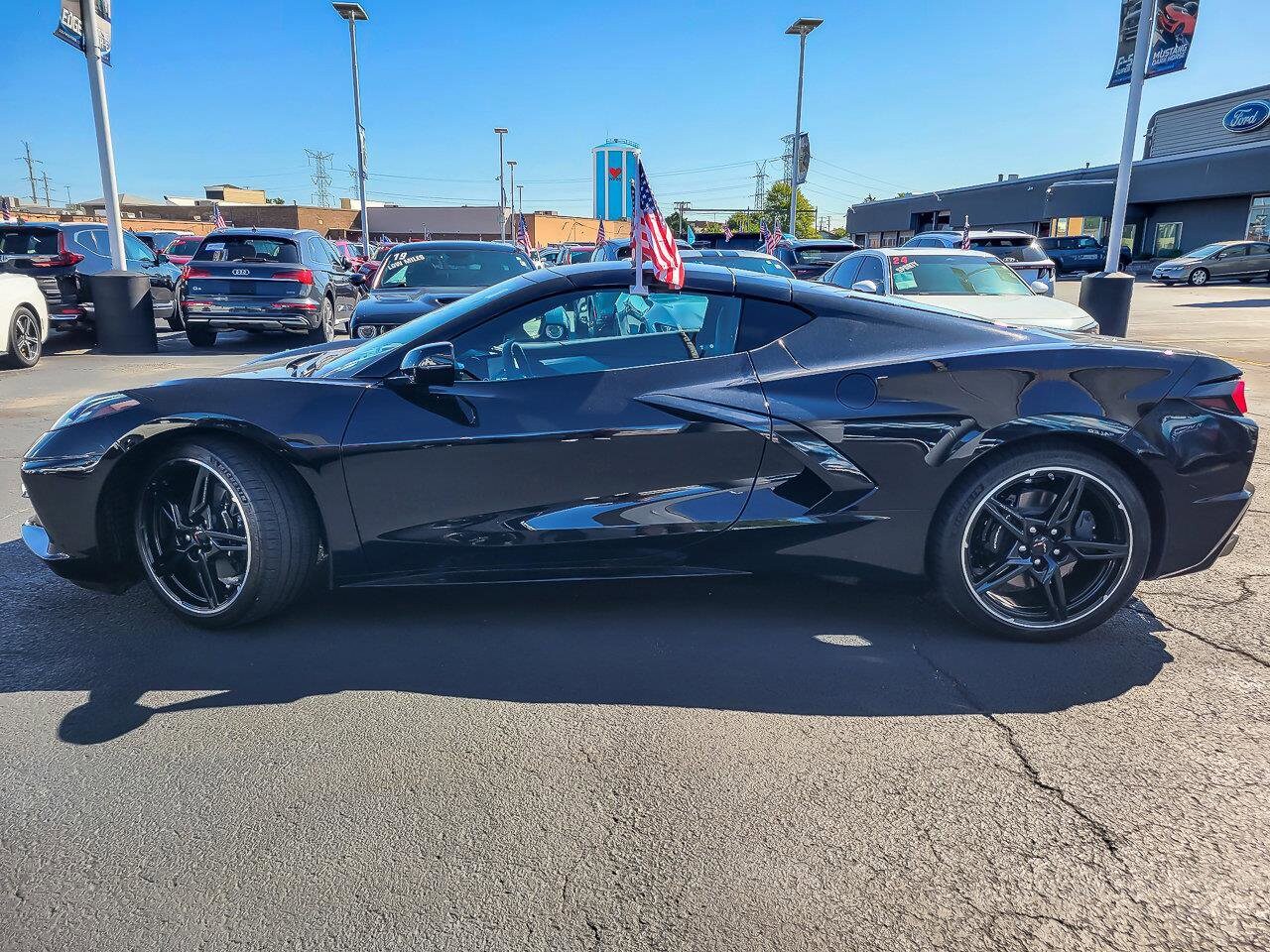 2023 Chevrolet Corvette Stingray 2LT photo 4