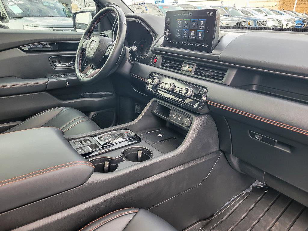 2025 HONDA PILOT - Image 30