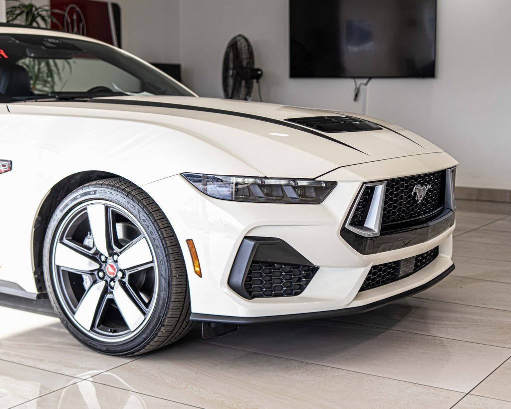 2025 FORD MUSTANG - Image 4