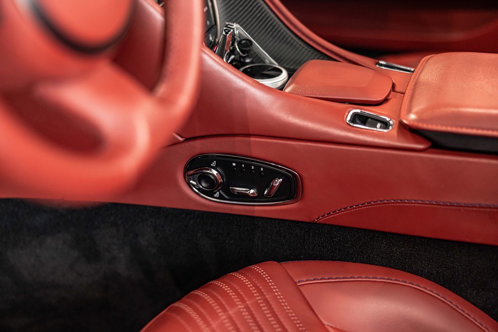 2022 ASTON MARTIN DB11 - Image 20