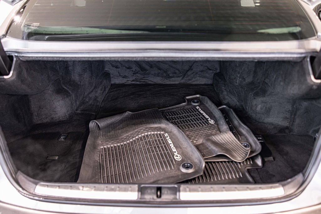 2022 LEXUS LS - Image 16