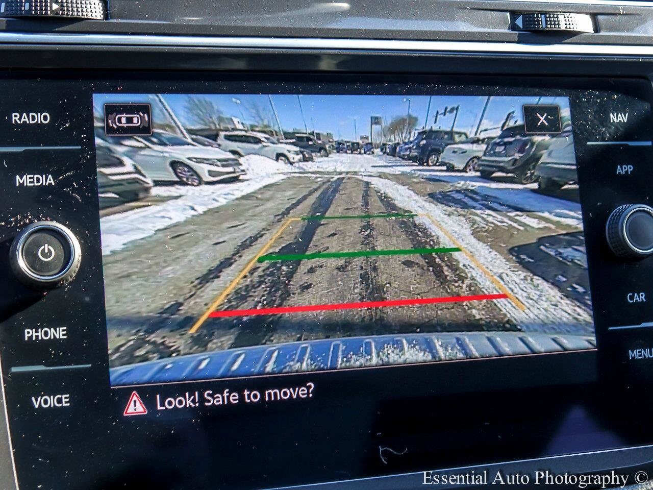 2023 VOLKSWAGEN TIGUAN - Image 16